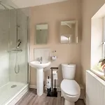 Newly Refurbished Coach House By Prescott Bristol