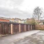 Newly Refurbished Coach House By Prescott