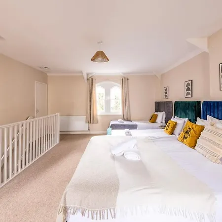 Newly Renovated Coach House By Prescott *