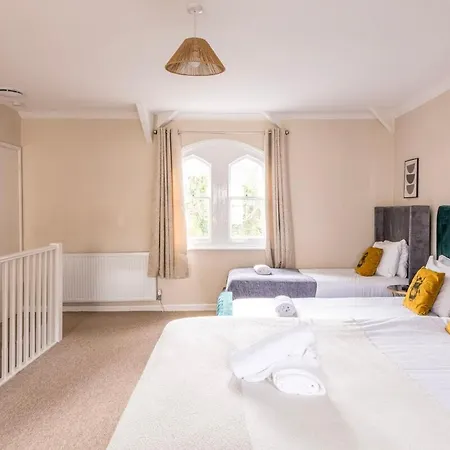 Newly Renovated Coach House By Prescott Bristol