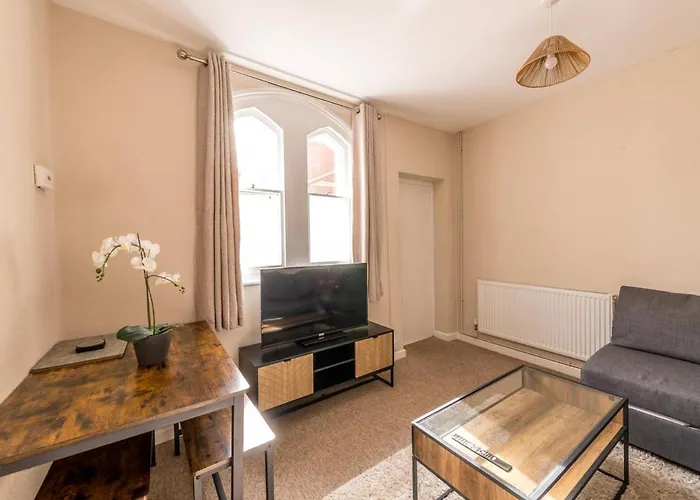 Newly Refurbished Coach House By Prescott *