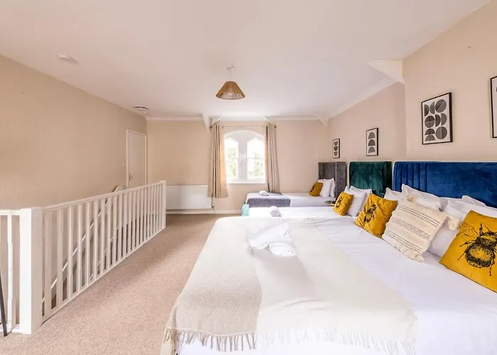 Newly Refurbished Coach House By Prescott *