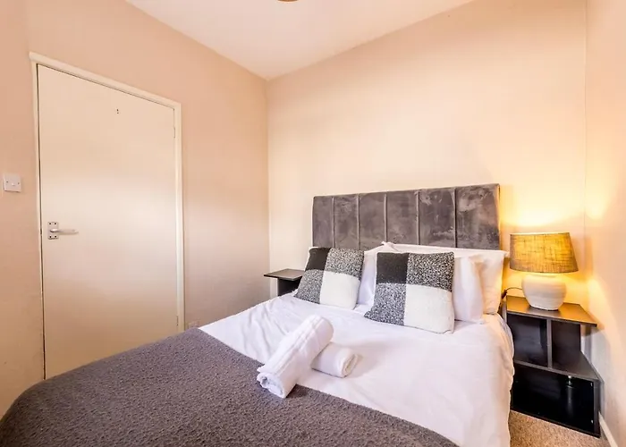 Apartment Newly Refurbished Coach House By Prescott