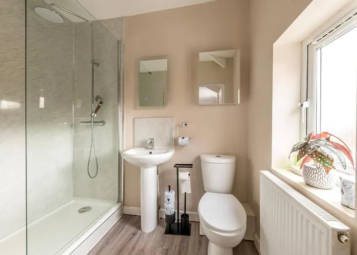 Newly Refurbished Coach House By Prescott Bristol