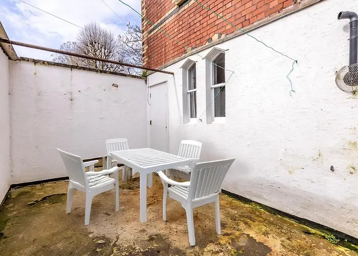 Apartment Newly Refurbished Coach House By Prescott